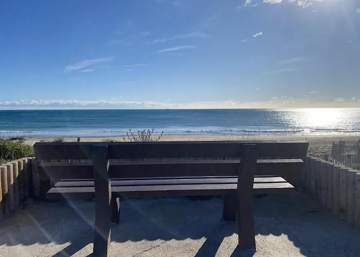 230, Port Ambonne Au Village Naturiste * Agde